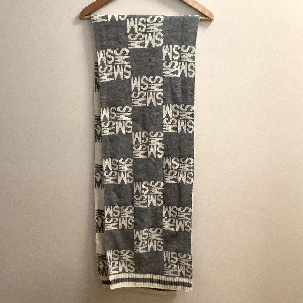 STEVE Madden Scarf